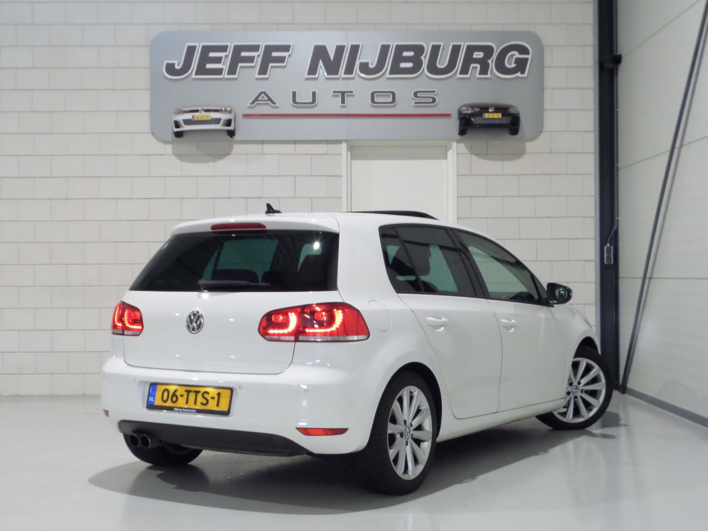 Volkswagen Golf 1.4 TSI DSG 122PK Highline "Origineel NL!" "Nieuwe Ketting" Automaat! Schuifdak Xenon-LED Dynaudio Keyless Navi