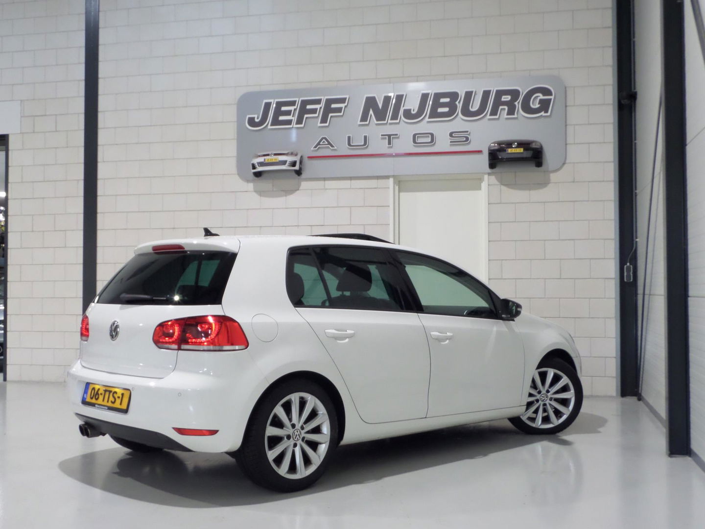 Volkswagen Golf 1.4 TSI DSG 122PK Highline "Origineel NL!" "Nieuwe Ketting" Automaat! Schuifdak Xenon-LED Dynaudio Keyless Navi