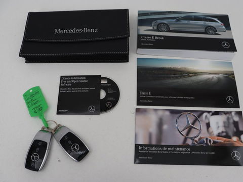 Mercedes-Benz E-Klasse 300 e AMG Line | Leder | Sfeerverlichting | Stoelverwarming | Adaptive Cruise | Camera | Carplay