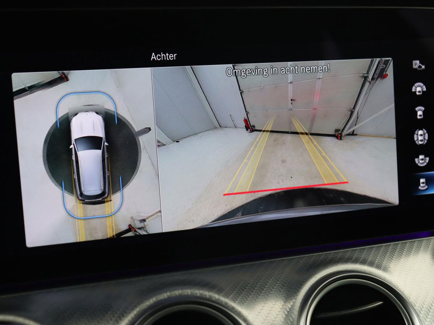 Mercedes-Benz E-Klasse 300 e AMG Line | Leder | Sfeerverlichting | Stoelverwarming | Adaptive Cruise | Camera | Carplay