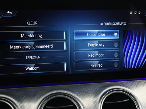 Mercedes-Benz E-Klasse 300 e AMG Line | Leder | Sfeerverlichting | Stoelverwarming | Adaptive Cruise | Camera | Carplay