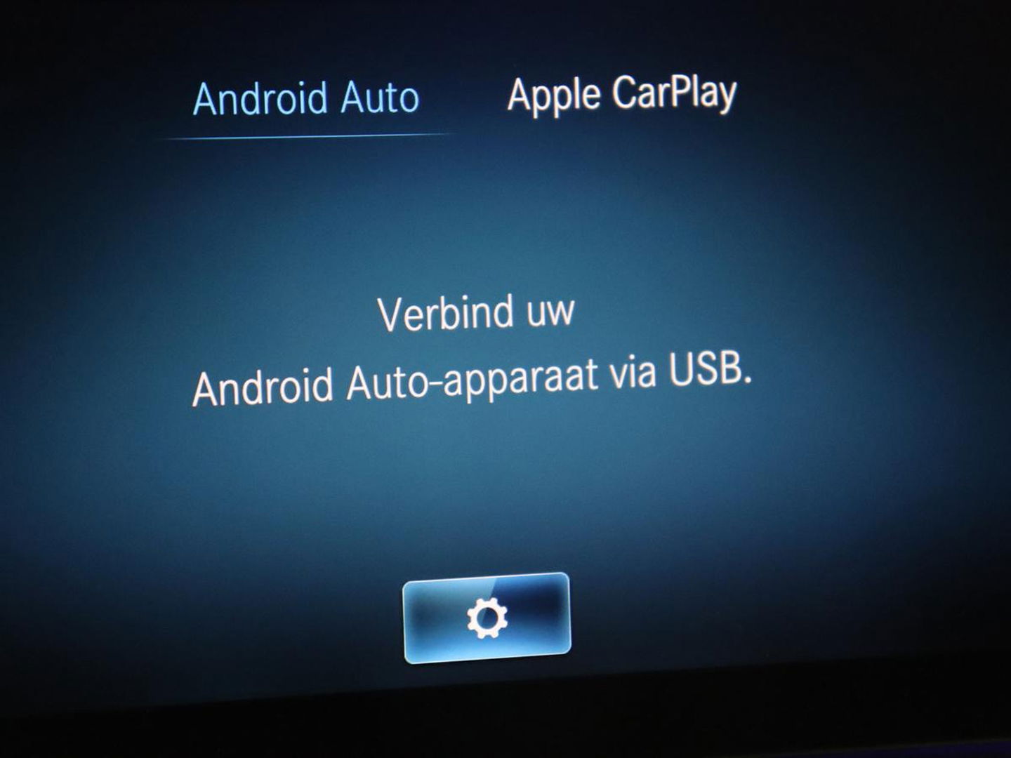 Mercedes-Benz E-Klasse 300 e AMG Line | Leder | Sfeerverlichting | Stoelverwarming | Adaptive Cruise | Camera | Carplay