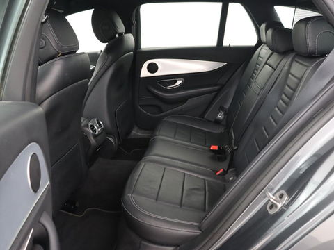 Mercedes-Benz E-Klasse 300 e AMG Line | Leder | Sfeerverlichting | Stoelverwarming | Adaptive Cruise | Camera | Carplay