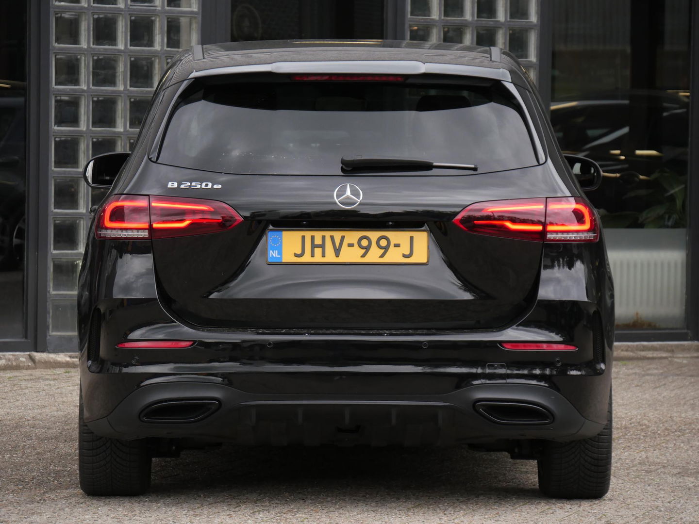 Mercedes-Benz B-Klasse 250e EDITION/ AMG/ NIGHT PAKKET/ SFEERVERLICHTING