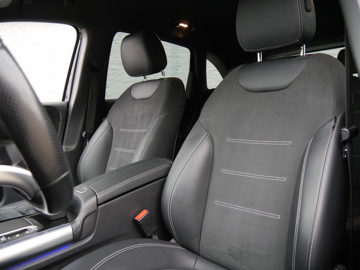 Mercedes-Benz B-Klasse 250e EDITION/ AMG/ NIGHT PAKKET/ SFEERVERLICHTING