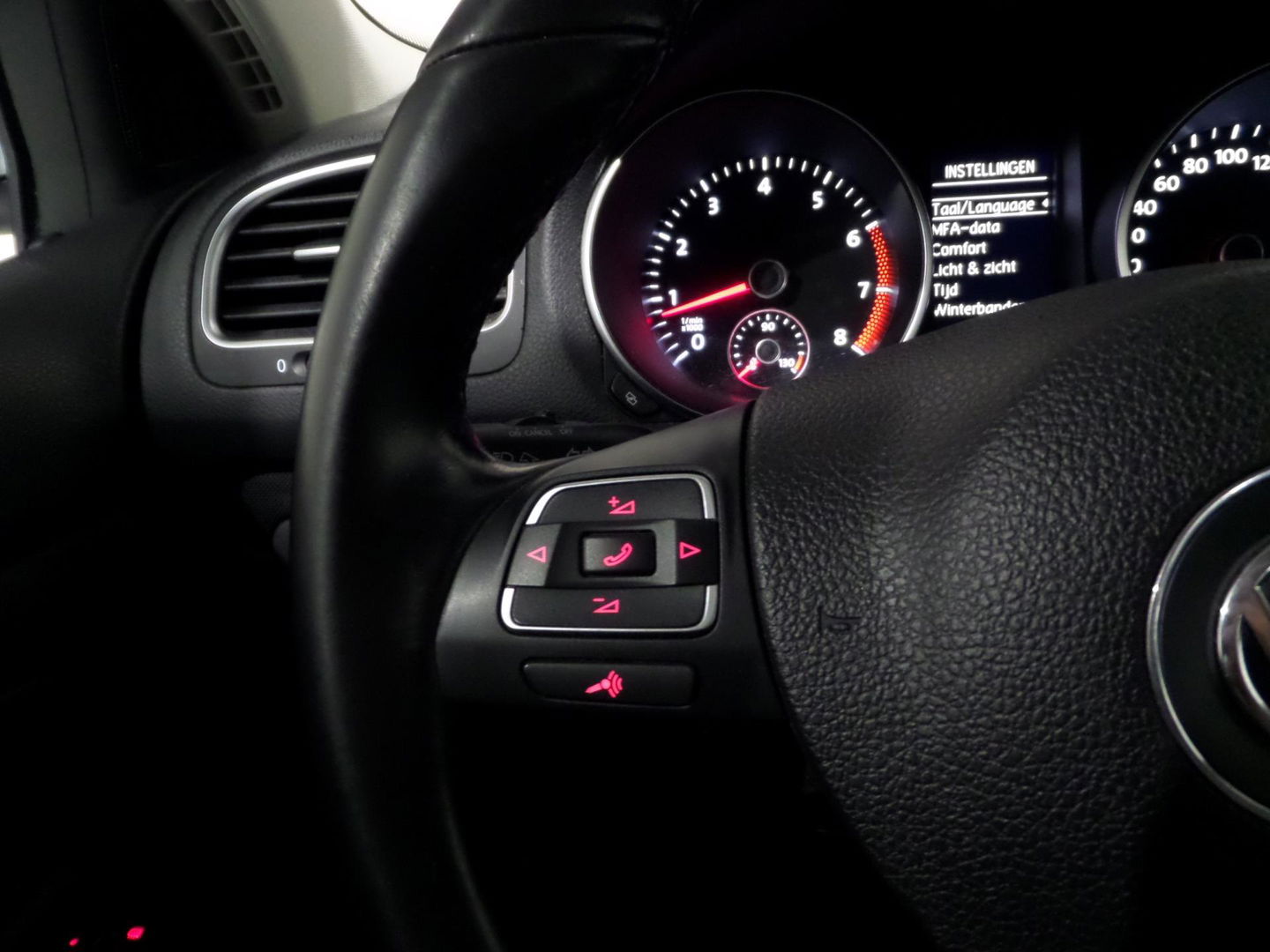 Volkswagen GOLF Variant 1.2 TSI Comfortline Executive "Origineel NL!" Trekhaak Parkeersensoren Navigatie Bluetooth Cruise-control