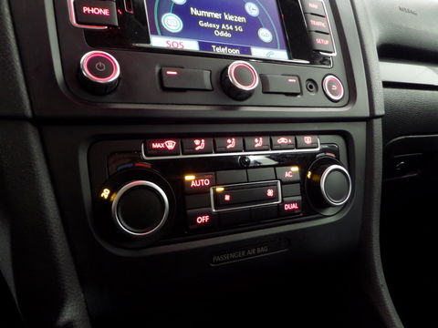 Volkswagen GOLF Variant 1.2 TSI Comfortline Executive "Origineel NL!" Trekhaak Parkeersensoren Navigatie Bluetooth Cruise-control
