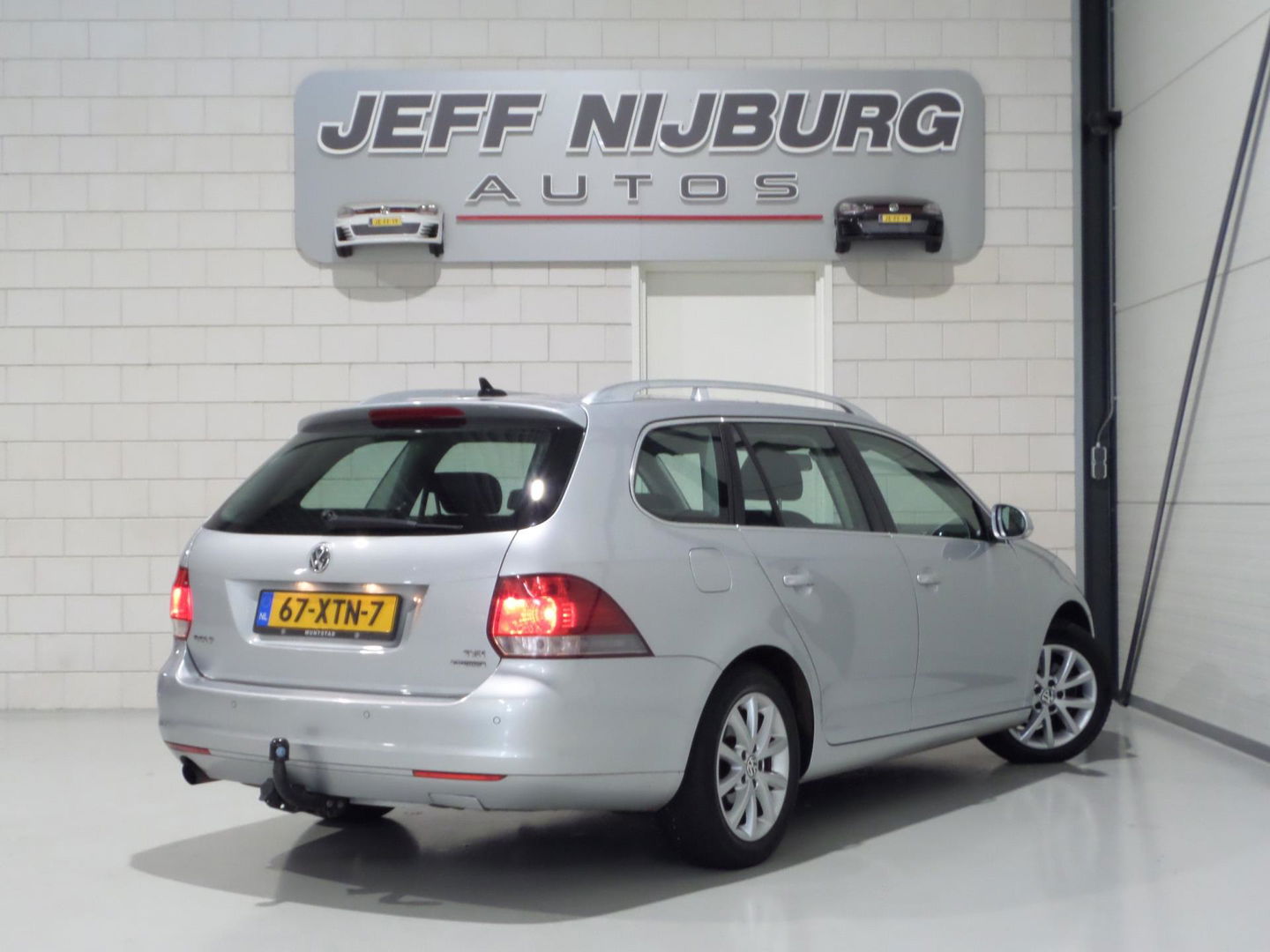 Volkswagen GOLF Variant 1.2 TSI Comfortline Executive "Origineel NL!" Trekhaak Parkeersensoren Navigatie Bluetooth Cruise-control