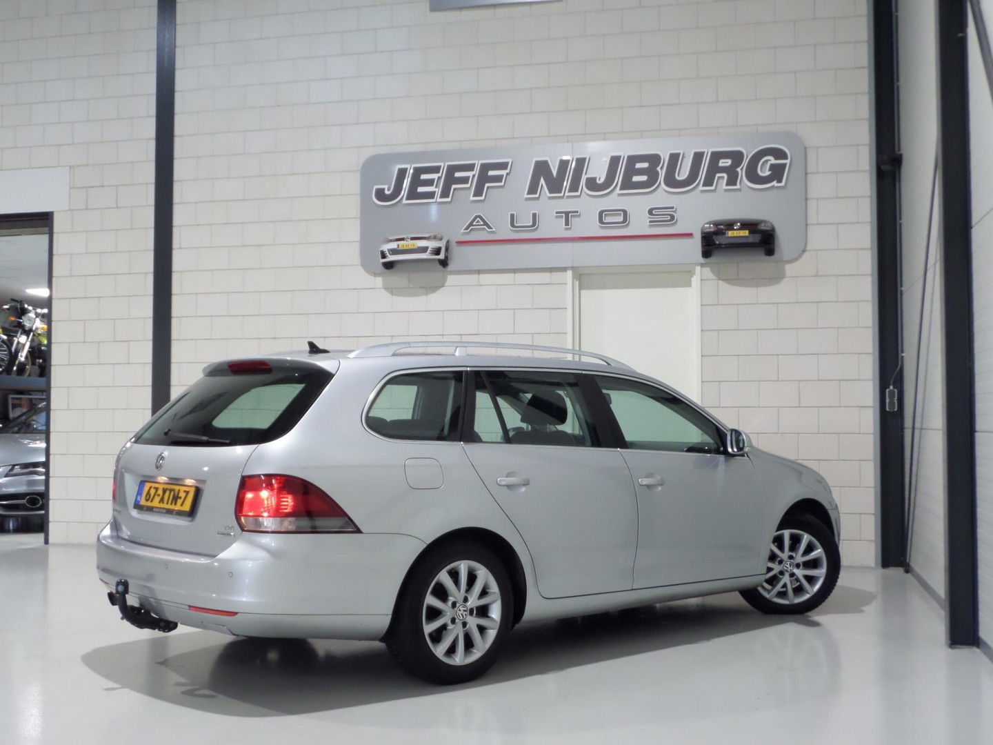 Volkswagen GOLF Variant 1.2 TSI Comfortline Executive "Origineel NL!" Trekhaak Parkeersensoren Navigatie Bluetooth Cruise-control
