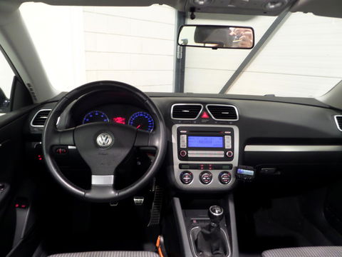 Volkswagen Eos 2.0-16v FSI "Origineel NL!" Bluetooth Cruise-control Climatronic Youngtimer, Apple-Carplay inbouw mogelijk!
