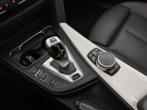 BMW 3-serie 330e Centennial High Executive M-Sportpack Aut. *PANO | LUXURY-LEATHER | FULL-LED | HEATED-SPORTSEATS | KEYLESS | HIFI-SOUND | NAVI-FULLMAP | ECC | SHIFT-PADDLES | PDC | CRUISE | 18''ALU*
