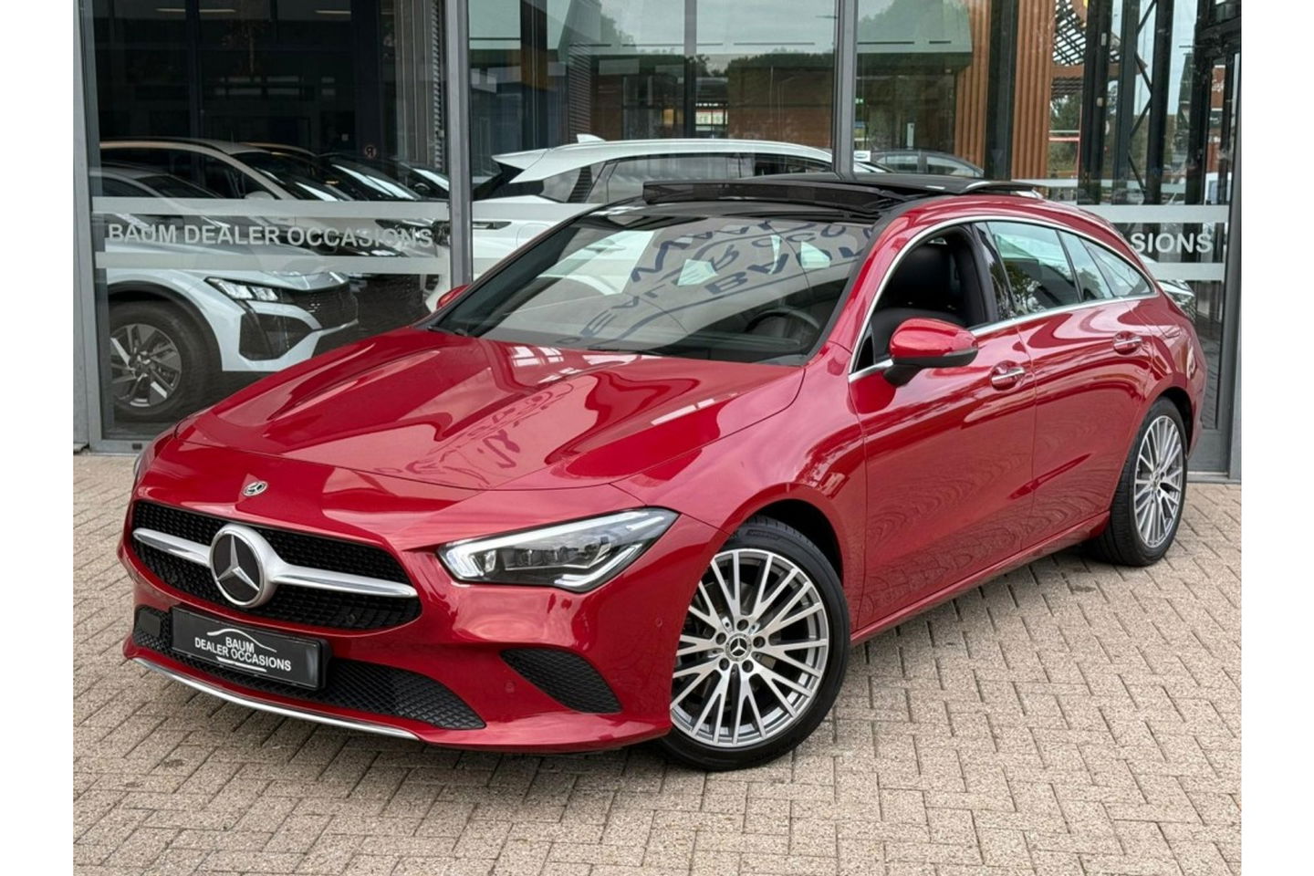 Mercedes-Benz CLA-Klasse CLA 200 163PK SHOOTING BRAKE PANO NAVI LMV PDC-CAMERA