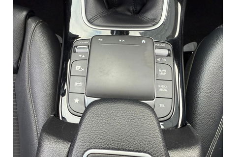 Mercedes-Benz CLA-Klasse CLA 200 163PK SHOOTING BRAKE PANO NAVI LMV PDC-CAMERA