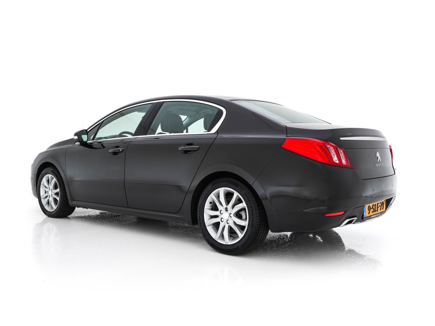 Peugeot 508 2.0 HDi Blue Lease Premium Hybrid4 Aut. *HEAD-UP | LEATHER-FABRIC | XENON | JBL-AUDIO | SHIFT-PADDLES | COMFORT-SEATS | KEYLESS | NAVI-FULLMAP | ECC | PDC | CRUISE | 17''ALU*
