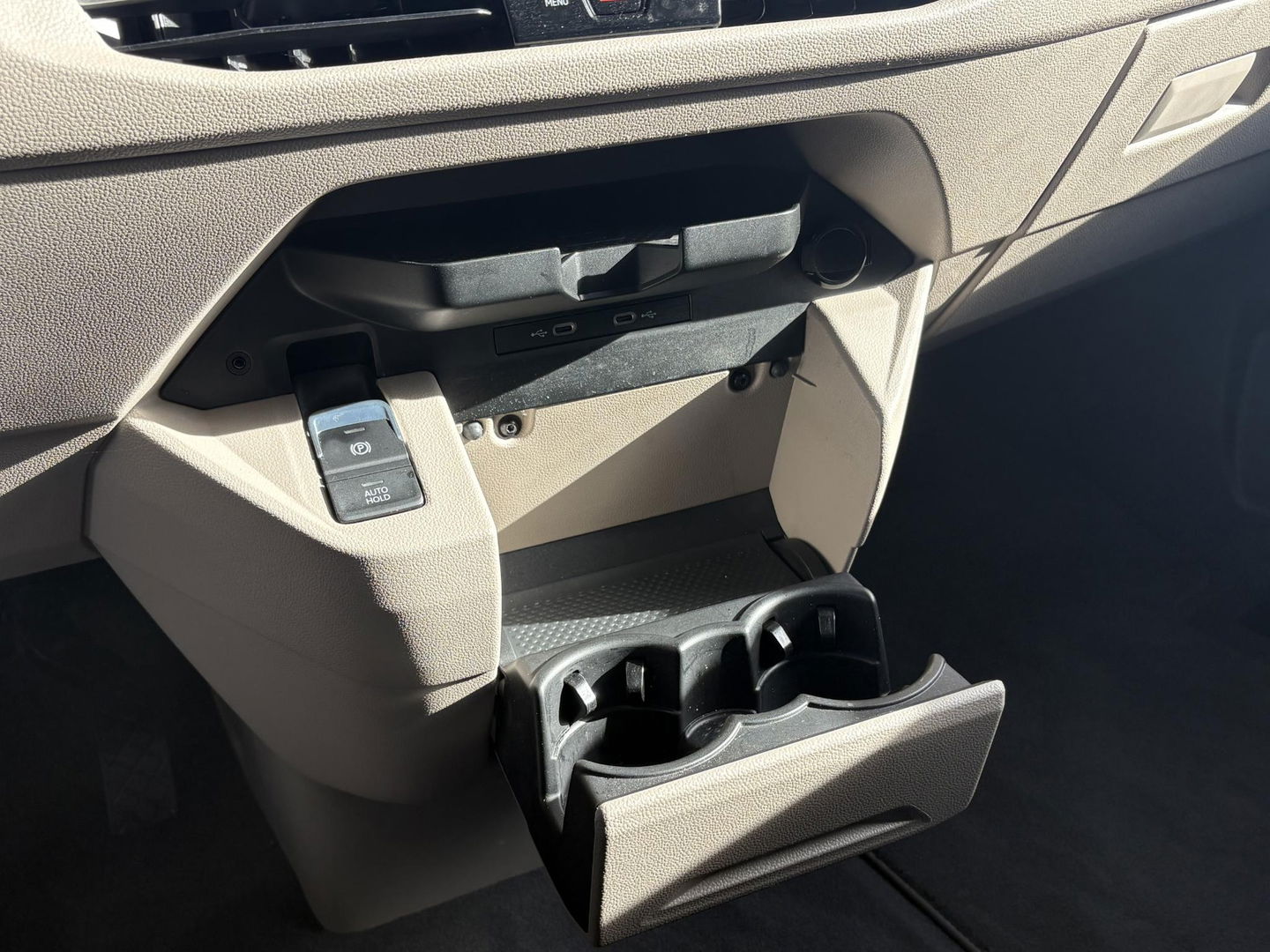 Volkswagen Multivan 1.4 eHybrid L1H1 218PK | 2x Schuifd. Elektrisch | BPM VRIJ | ADAPTIVE | LED | 7 persoons