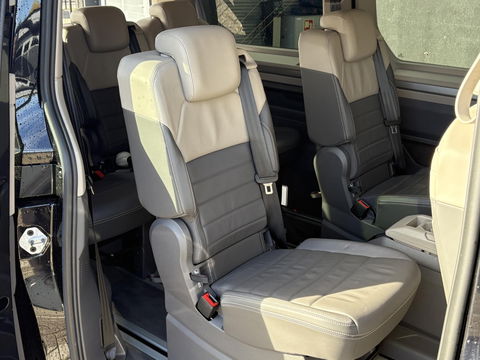Volkswagen Multivan 1.4 eHybrid L1H1 218PK | 2x Schuifd. Elektrisch | BPM VRIJ | ADAPTIVE | LED | 7 persoons