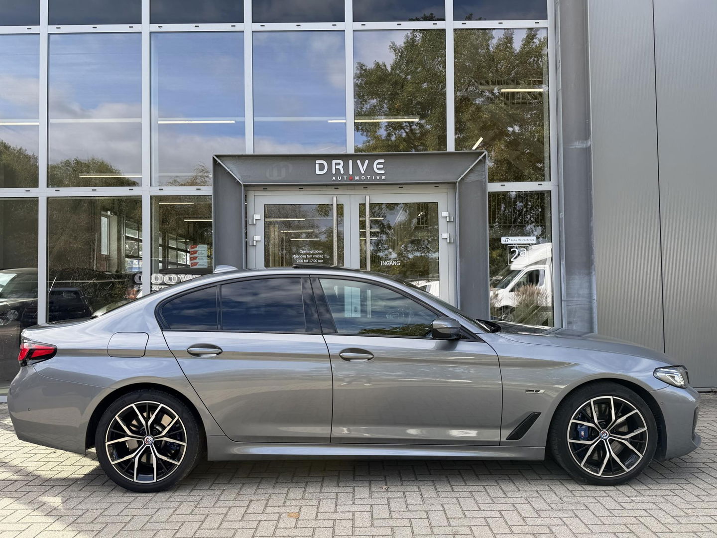 BMW 5 Serie 545e xDrive High Ex. M-Sport|Pano|Laser|M-Seats|H/K|Driving Ass. Prof|Ad.Onderstel|Trekhaak