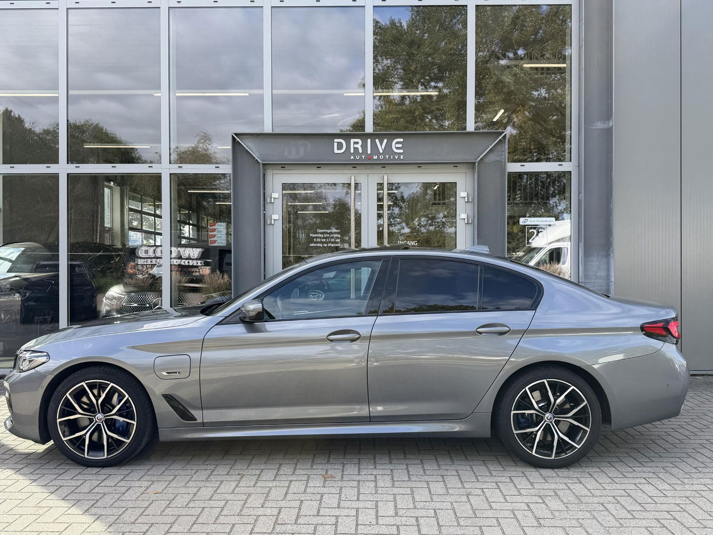 BMW 5 Serie 545e xDrive High Ex. M-Sport|Pano|Laser|M-Seats|H/K|Driving Ass. Prof|Ad.Onderstel|Trekhaak