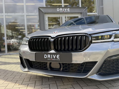 BMW 5 Serie 545e xDrive High Ex. M-Sport|Pano|Laser|M-Seats|H/K|Driving Ass. Prof|Ad.Onderstel|Trekhaak