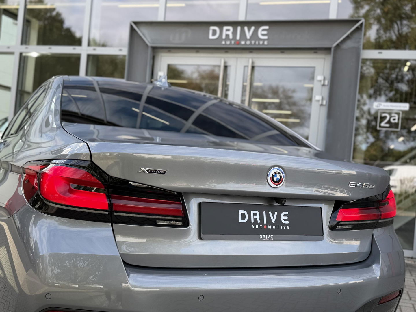 BMW 5 Serie 545e xDrive High Ex. M-Sport|Pano|Laser|M-Seats|H/K|Driving Ass. Prof|Ad.Onderstel|Trekhaak