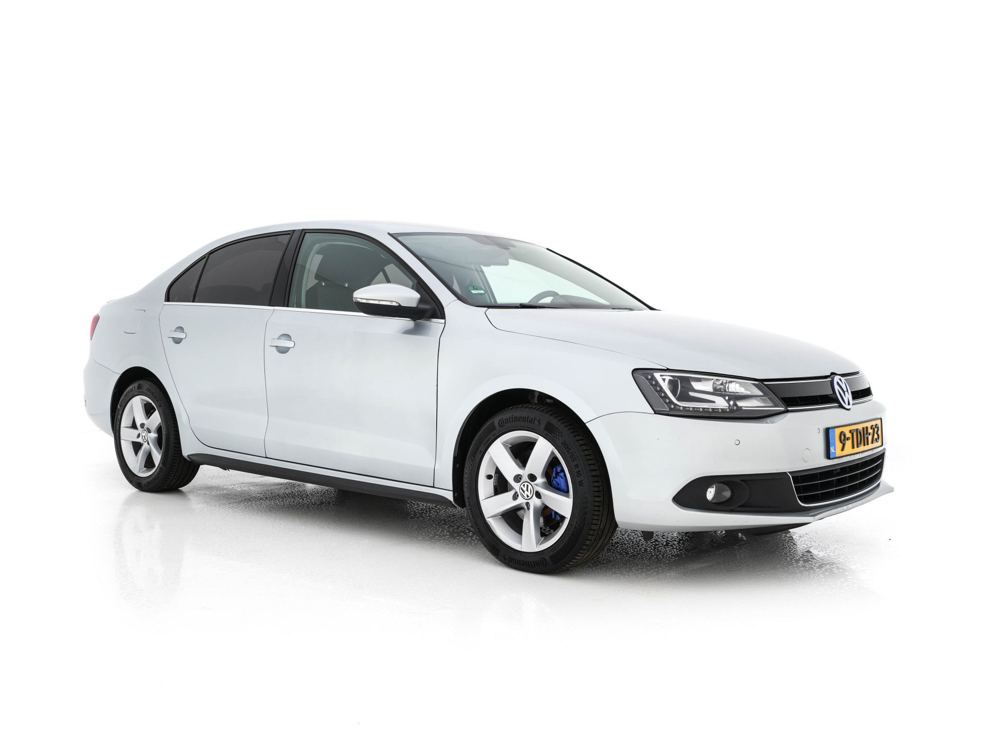 Volkswagen Jetta 1.4 TSI Hybrid Highline Aut. *XENON | NAVI | COMFORT-SEATS | ECC | PRIVACY-GLASS | PDC | SHIFT-PADDLES | CRUISE | 18''ALU*