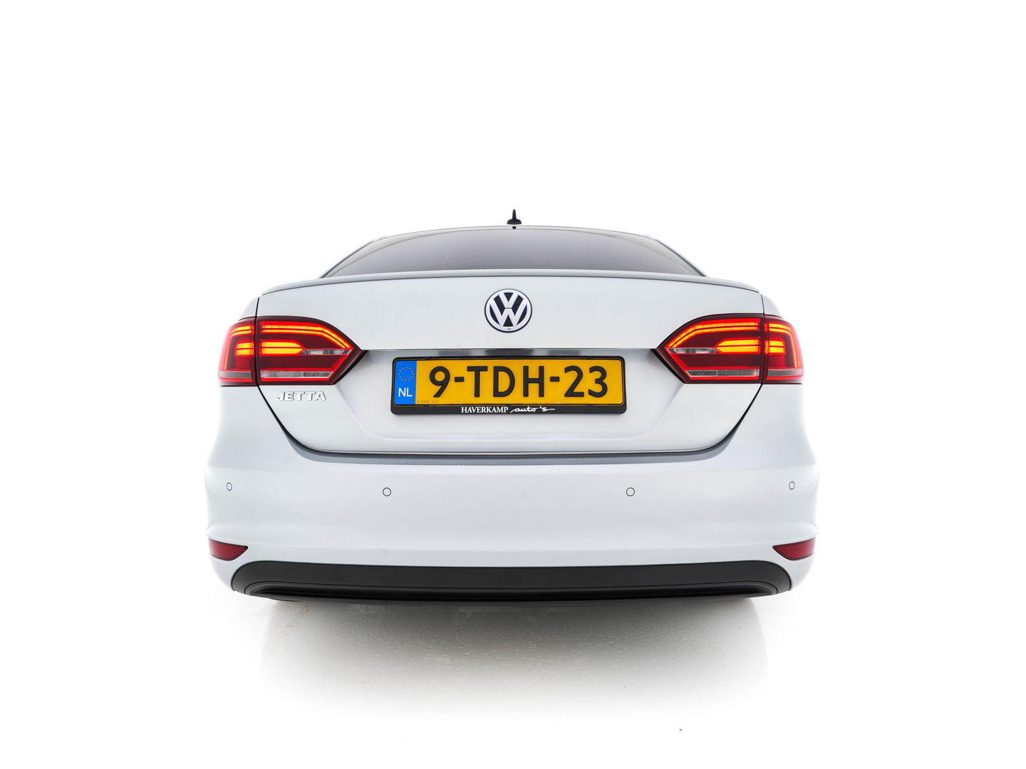 Volkswagen Jetta 1.4 TSI Hybrid Highline Aut. *XENON | NAVI | COMFORT-SEATS | ECC | PRIVACY-GLASS | PDC | SHIFT-PADDLES | CRUISE | 18''ALU*