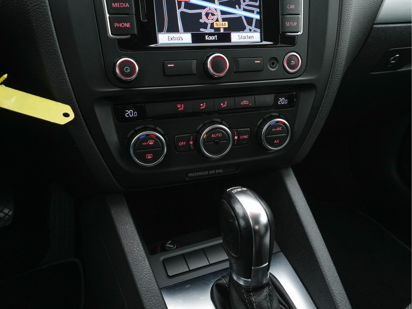Volkswagen Jetta 1.4 TSI Hybrid Highline Aut. *XENON | NAVI | COMFORT-SEATS | ECC | PRIVACY-GLASS | PDC | SHIFT-PADDLES | CRUISE | 18''ALU*
