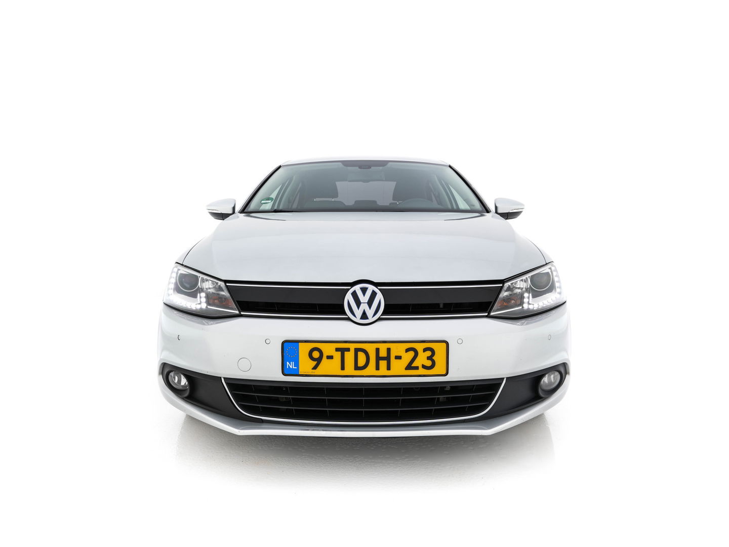 Volkswagen Jetta 1.4 TSI Hybrid Highline Aut. *XENON | NAVI | COMFORT-SEATS | ECC | PRIVACY-GLASS | PDC | SHIFT-PADDLES | CRUISE | 18''ALU*