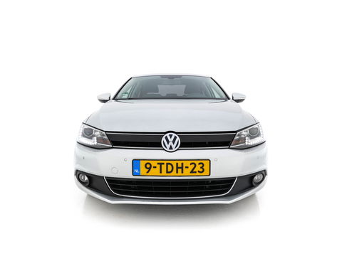 Volkswagen Jetta 1.4 TSI Hybrid Highline Aut. *XENON | NAVI | COMFORT-SEATS | ECC | PRIVACY-GLASS | PDC | SHIFT-PADDLES | CRUISE | 18''ALU*