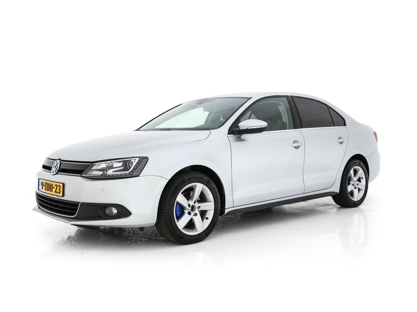 Volkswagen Jetta 1.4 TSI Hybrid Highline Aut. *XENON | NAVI | COMFORT-SEATS | ECC | PRIVACY-GLASS | PDC | SHIFT-PADDLES | CRUISE | 18''ALU*