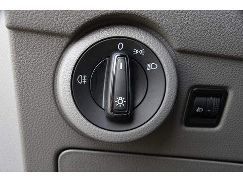 Volkswagen Transporter 2.0 TDI L2H1 PB Edition Camera, Cruise, Carplay, Leder, 150pk, Automaat, Multimedia, laadruimte pakket, Uniek!