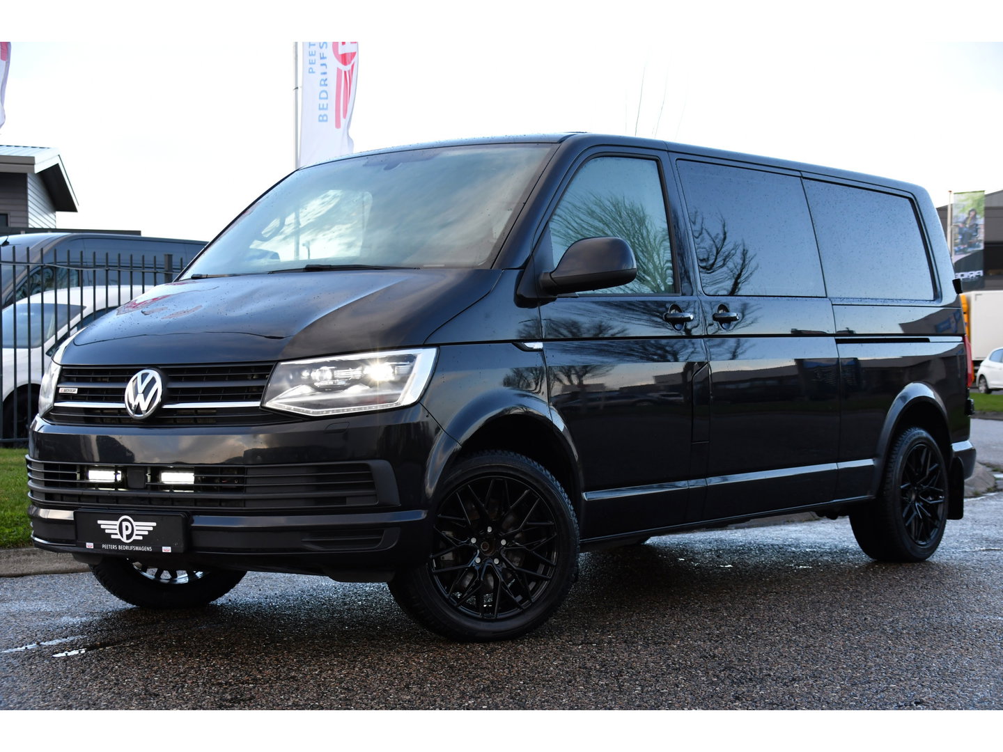 Volkswagen Transporter 2.0 TDI L2H1 DC 4Motion Highline Black Edition Camera, Cruise, Automaat, Multimedia, 204Pk, 2 x schuifdeur, LED, Uniek!