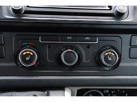 Volkswagen Transporter 2.0 TDI L2H1 DC 4Motion Highline Black Edition Camera, Cruise, Automaat, Multimedia, 204Pk, 2 x schuifdeur, LED, Uniek!