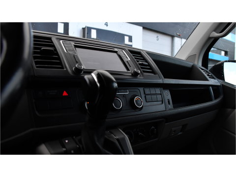 Volkswagen Transporter 2.0 TDI L2H1 DC 4Motion Highline Black Edition Camera, Cruise, Automaat, Multimedia, 204Pk, 2 x schuifdeur, LED, Uniek!