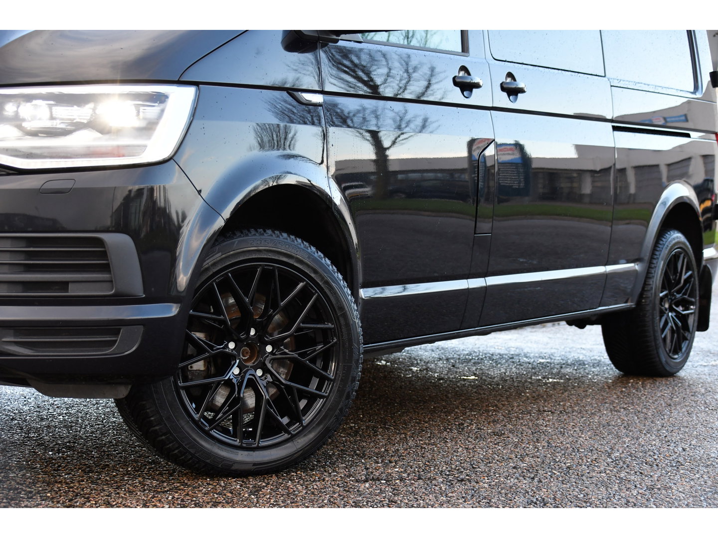 Volkswagen Transporter 2.0 TDI L2H1 DC 4Motion Highline Black Edition Camera, Cruise, Automaat, Multimedia, 204Pk, 2 x schuifdeur, LED, Uniek!