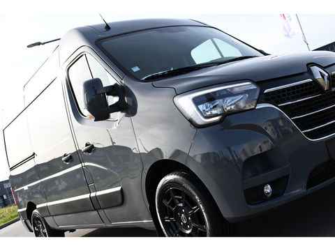 Renault Master T35 2.3 dCi 150 L2H2 PB Edition Camera, Cruise, Carplay, Clima, 150pk, Trekhaak, Multimedia, NAVI, Uniek!