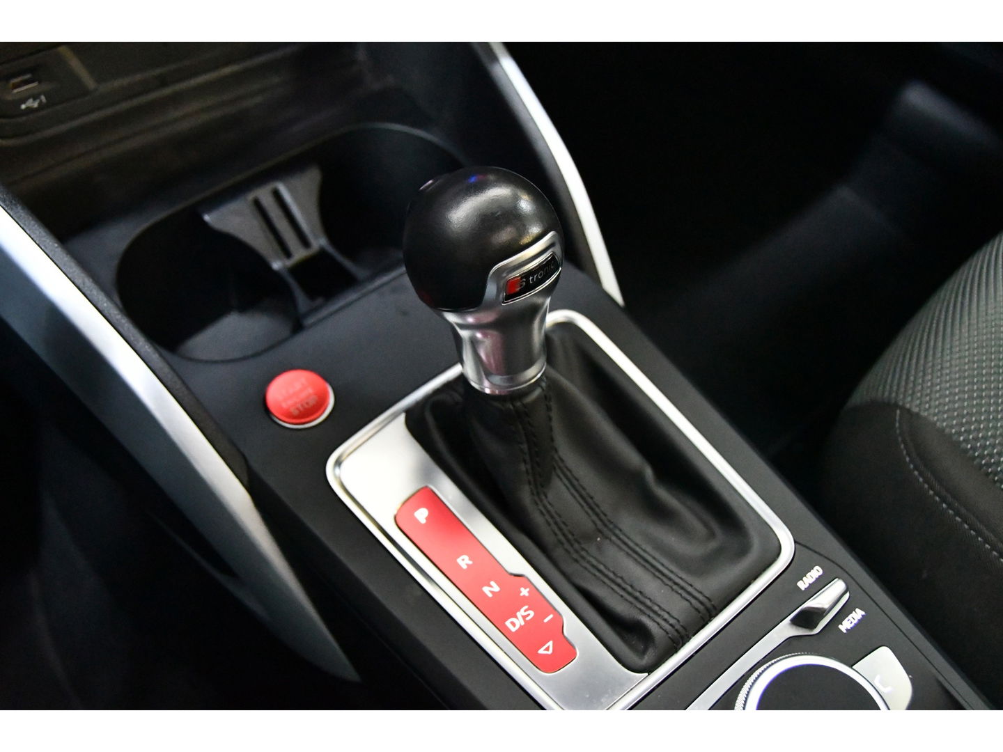 Audi Q2 35 TFSI S Edition, Blackline, Panoramadak