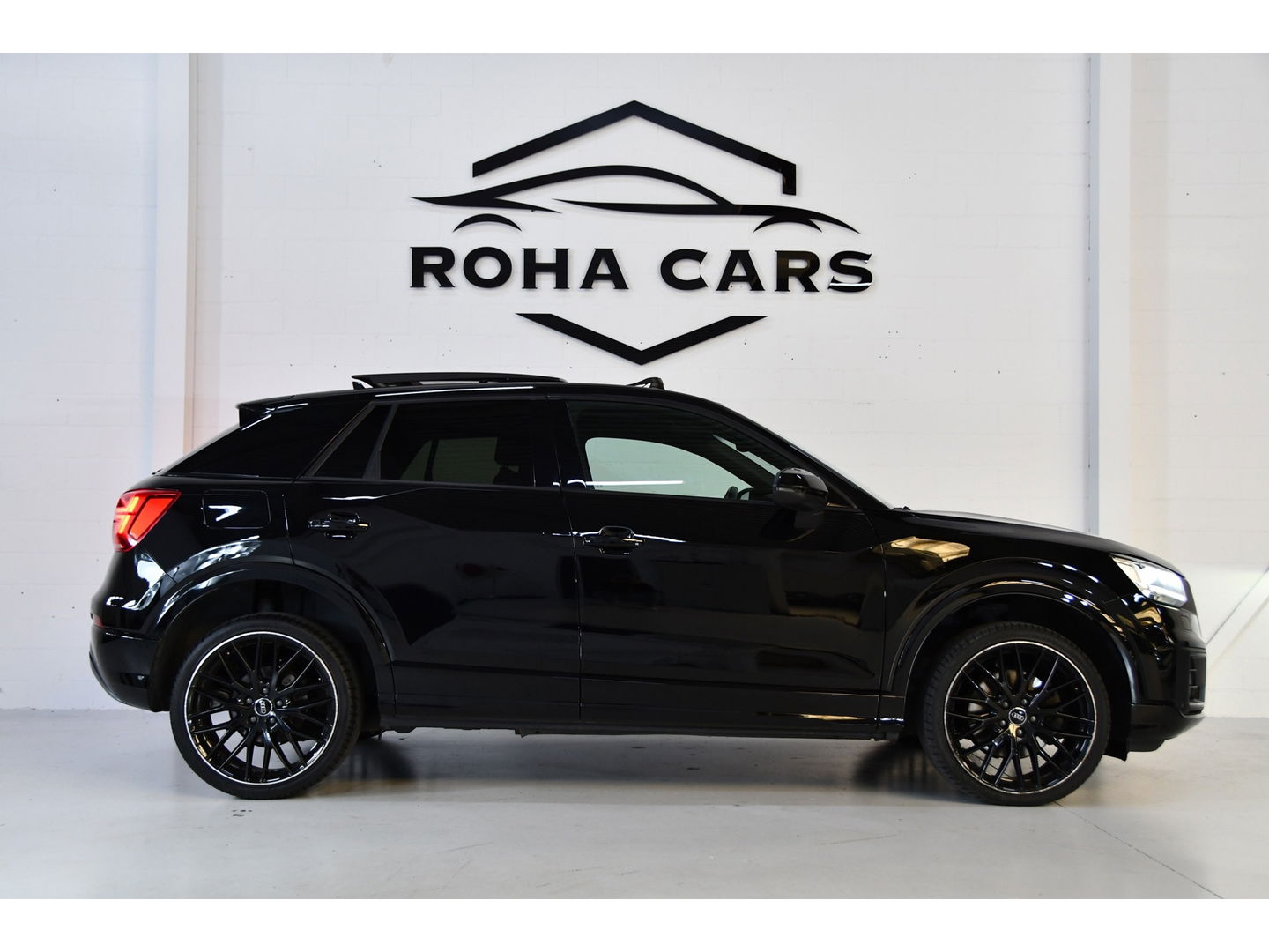 Audi Q2 35 TFSI S Edition, Blackline, Panoramadak