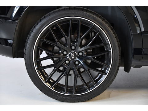 Audi Q2 35 TFSI S Edition, Blackline, Panoramadak