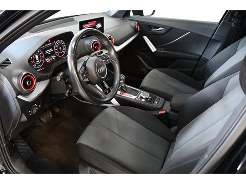 Audi Q2 35 TFSI S Edition, Blackline, Panoramadak