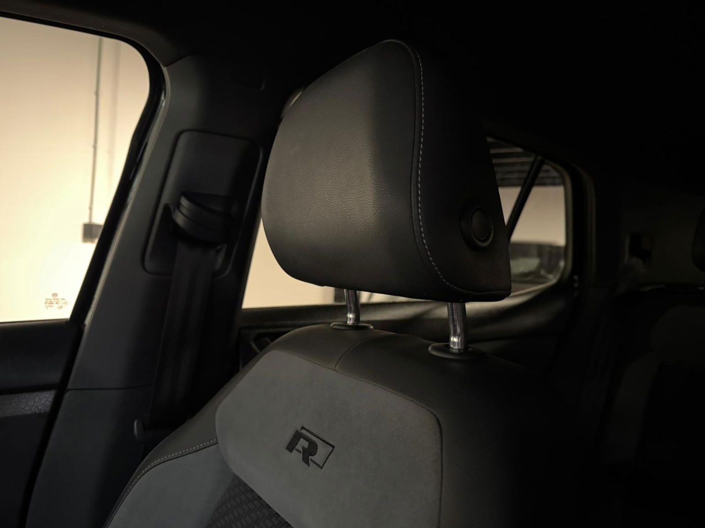 Volkswagen T-Cross 1.5 TSI Style Business R-LINE KEYLESS CAM