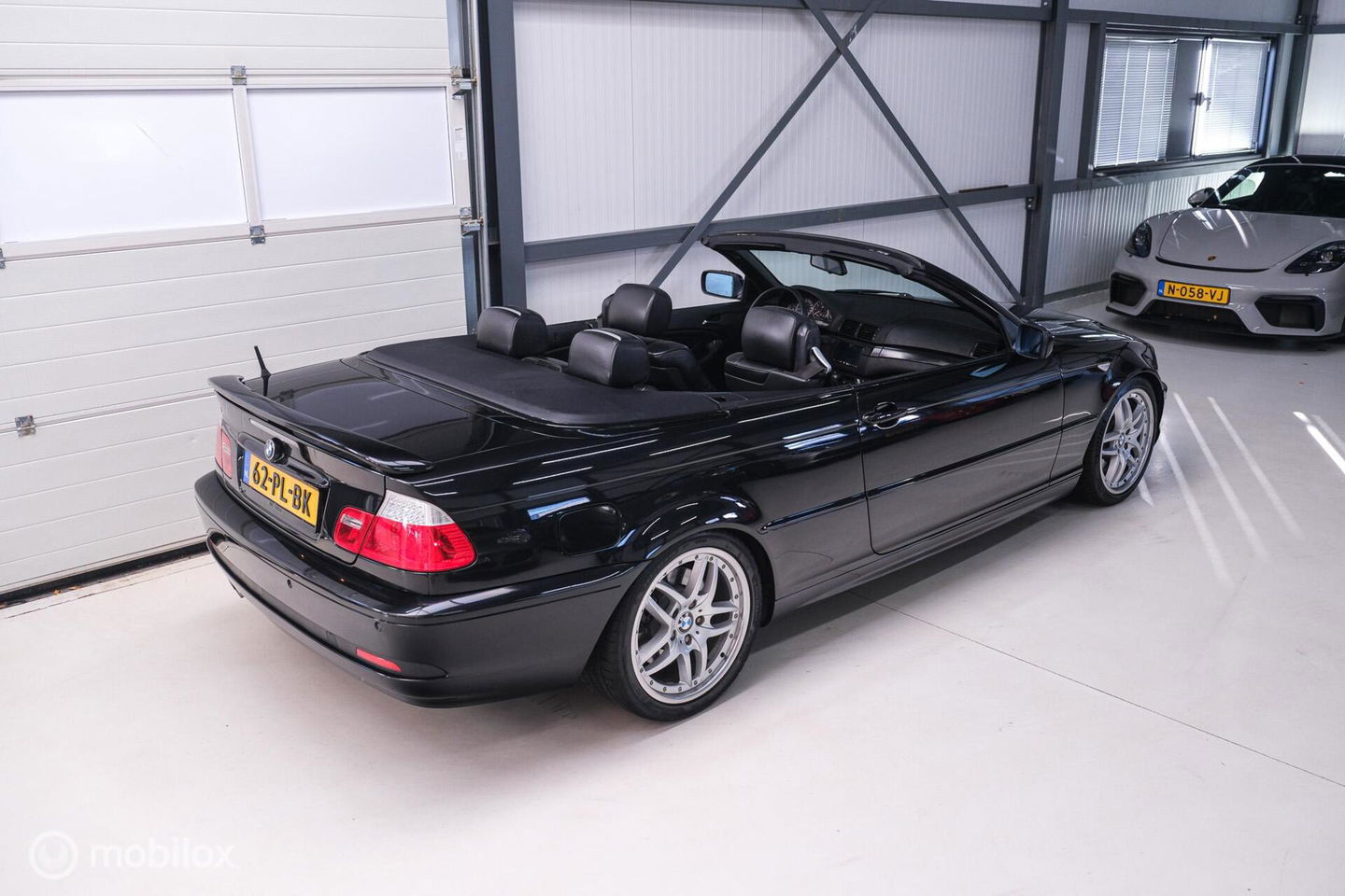 BMW 3 Serie Cabrio 330Ci Executive | Hardtop | Style 71 | NL auto NAP | Lage km stand | youngtimer | Leder | xenon | uniek |