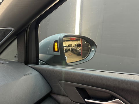 Volkswagen Golf 2.0 TSI GTI Pano|H/K|IQ|Keyless|Sfeer|Camera