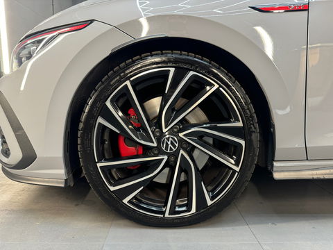 Volkswagen Golf 2.0 TSI GTI Pano|H/K|IQ|Keyless|Sfeer|Camera