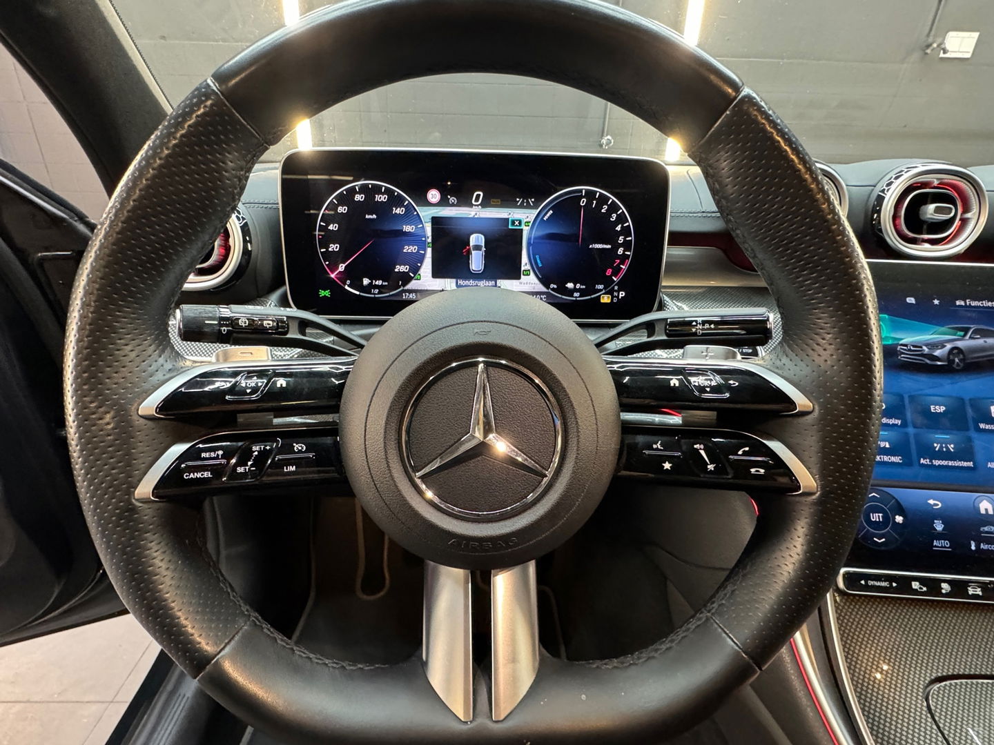 Mercedes-Benz C-Klasse Estate 300 e AMG Pano|Sfeer|HuD|Keyless