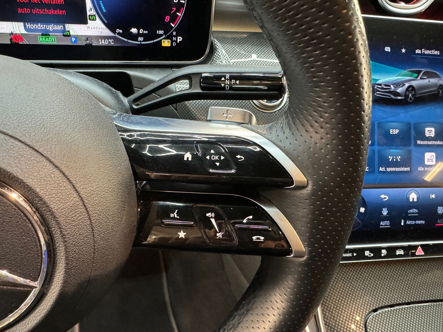 Mercedes-Benz C-Klasse Estate 300 e AMG Pano|Sfeer|HuD|Keyless