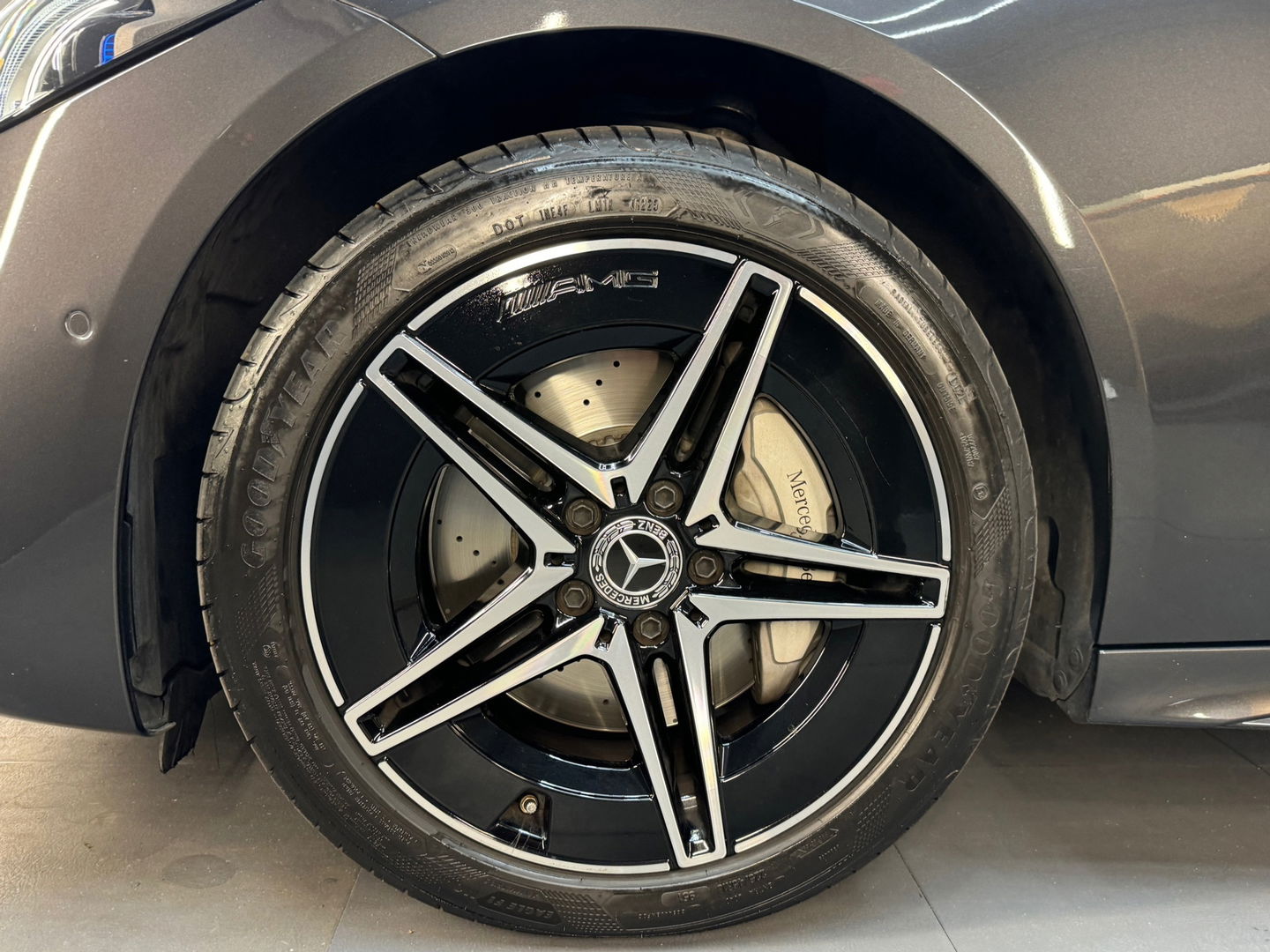 Mercedes-Benz C-Klasse Estate 300 e AMG Pano|Sfeer|HuD|Keyless