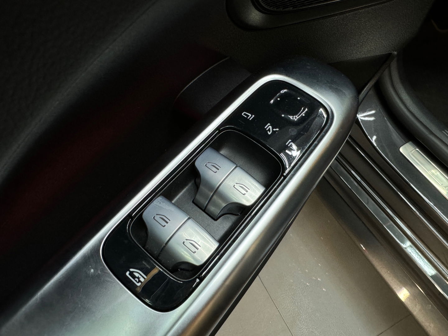 Mercedes-Benz C-Klasse Estate 300 e AMG Pano|Sfeer|HuD|Keyless