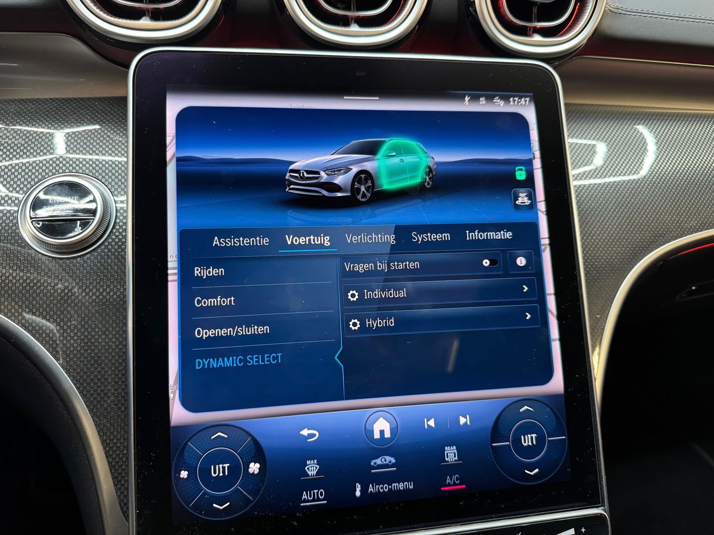 Mercedes-Benz C-Klasse Estate 300 e AMG Pano|Sfeer|HuD|Keyless