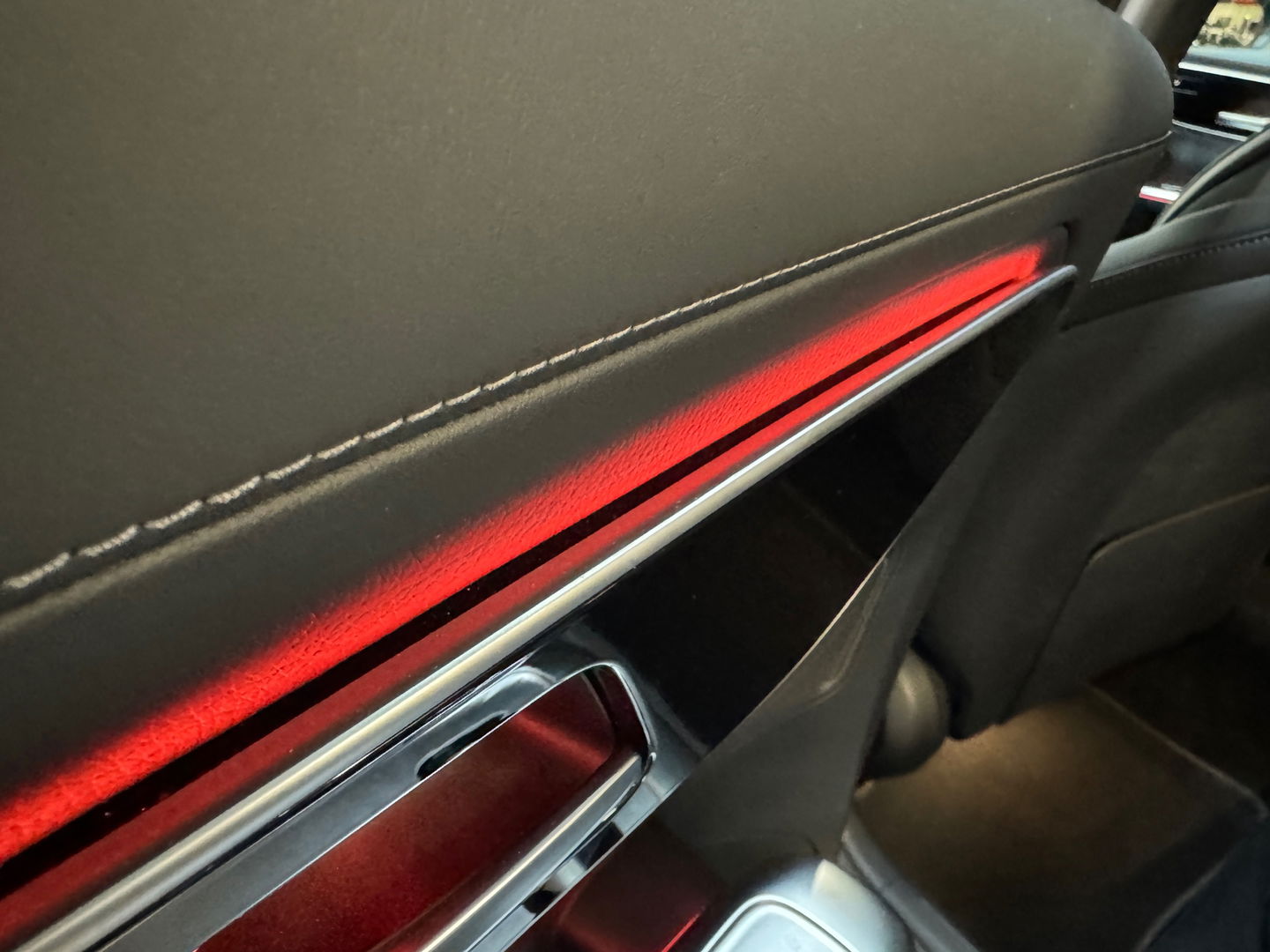 Mercedes-Benz C-Klasse Estate 300 e AMG Pano|Sfeer|HuD|Keyless